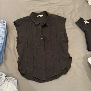 Heartloom Black Sleeveless Blouse